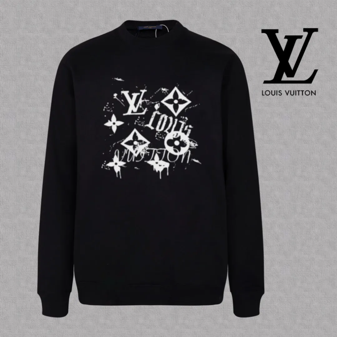 🅿️250 hot style on the shelves🔥❗ 💫〖Louis Vuitton LV〗 Fashionable round neck sweatshirt, casually matched with various styles, it is perfectly handsome😎The whole dress is made of double waistcoats, which makes the whole dress more three-dimensional. Not ordinary factories can do such fine work. The 2025 spring style counters are on sale, exquisite round neck terry sweatshirt, high-end double-strand pure cotton Customized drawstring ribs are dyed in the same vat and are complete with three standards. The chest craftsmanship adopts a simple and elegant pattern on the chest, which is easy to control for any age group! Fit and comfortable! Customized thickened 440g terry sweatshirt fabric, soft and comfortable to the touch, with a three-dimensional shape! 🙌🏻 It’s also very breathable, so it’s a versatile style that can be worn with any outfit! ✔Color: Black White Apricot Size: S M L XL 2XL